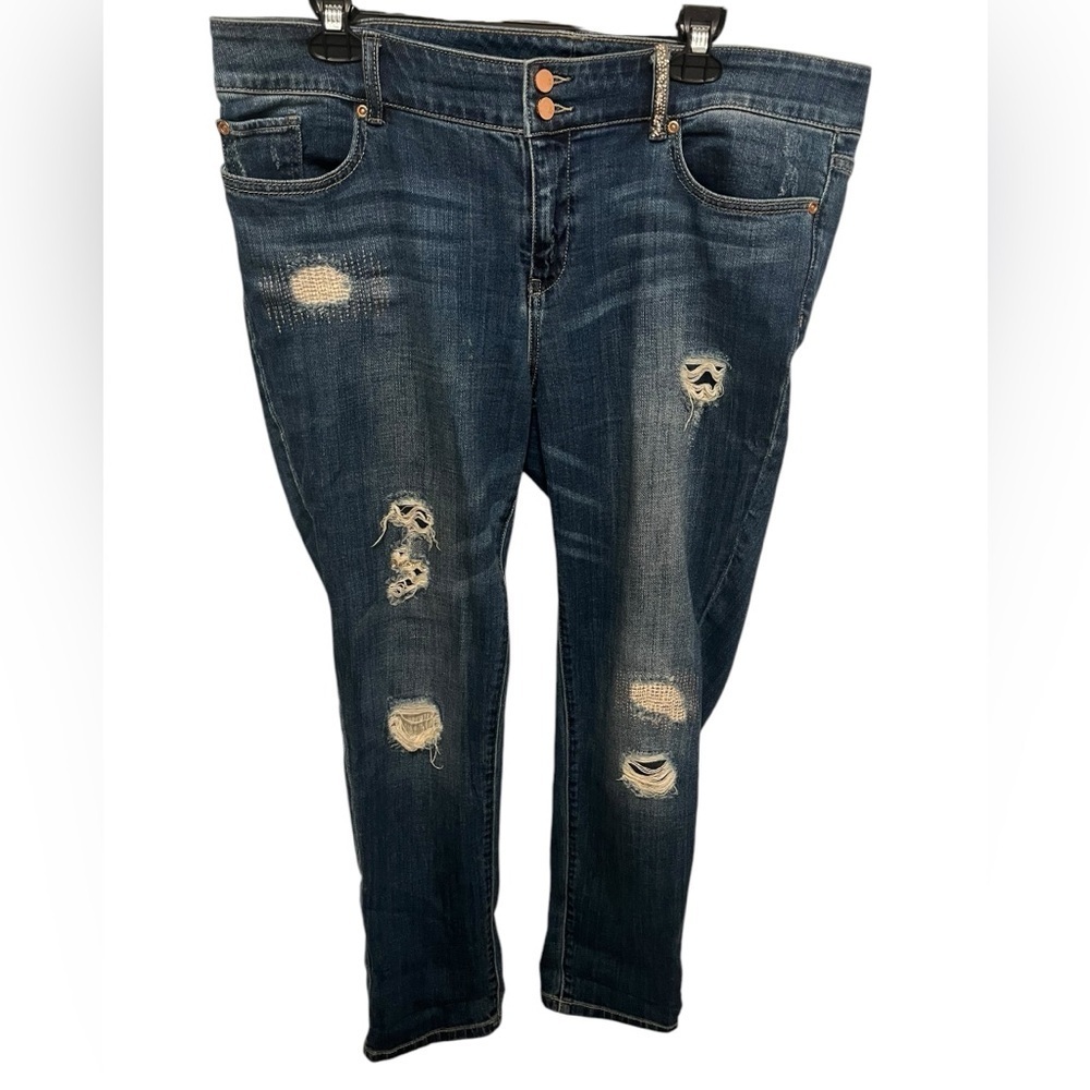 New York & Company distressed, rhinestone embellished straight leg jeans. EUC